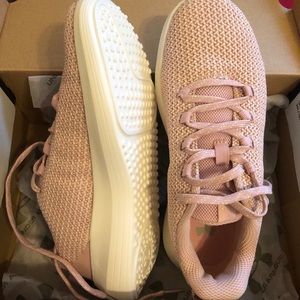 SOLD! ✔️ BNIB UA Under Armour Athletic 7